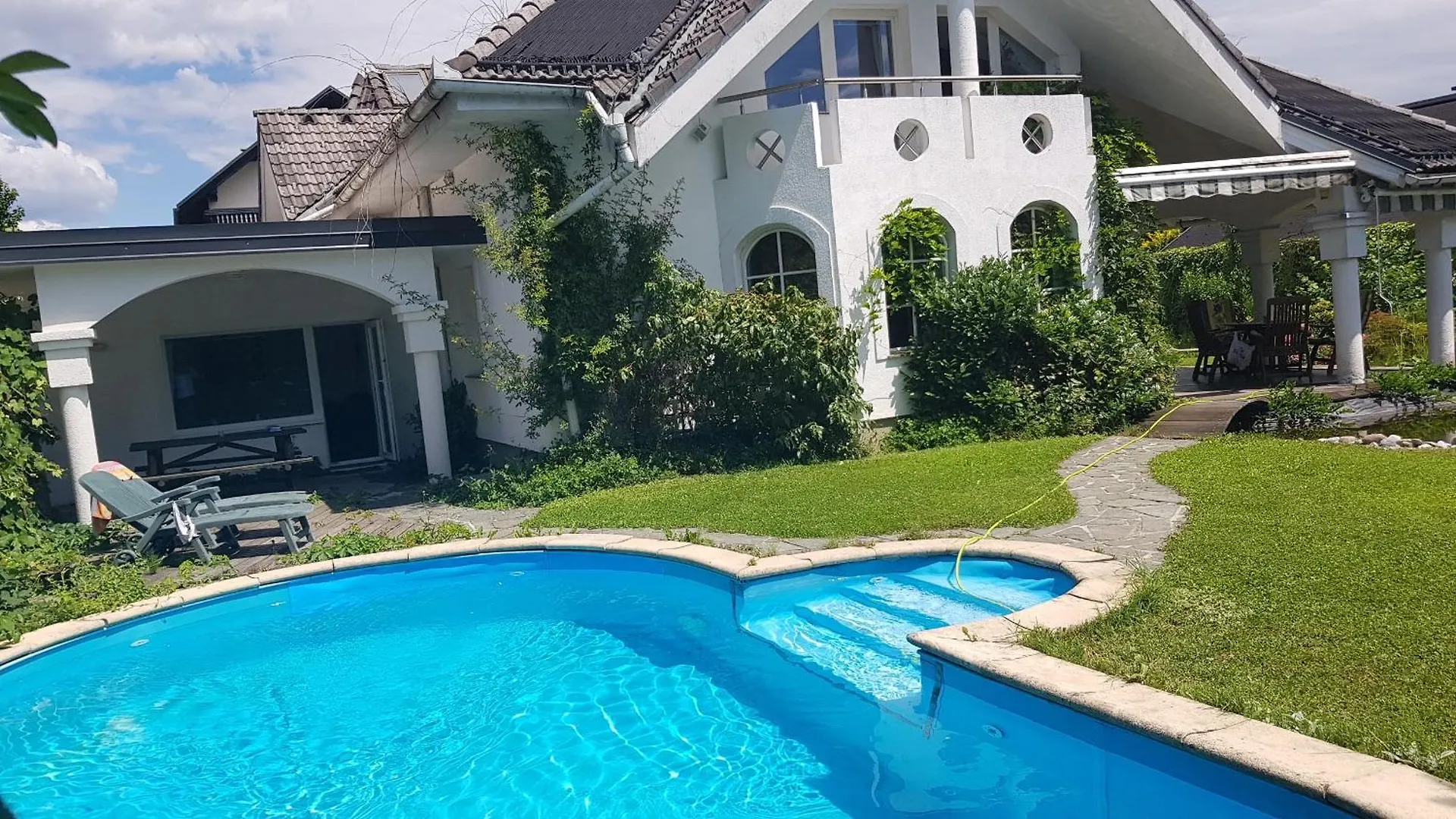 Rooms Adax With Huge Garden, Swimming Pool And Bbq Ljubljana