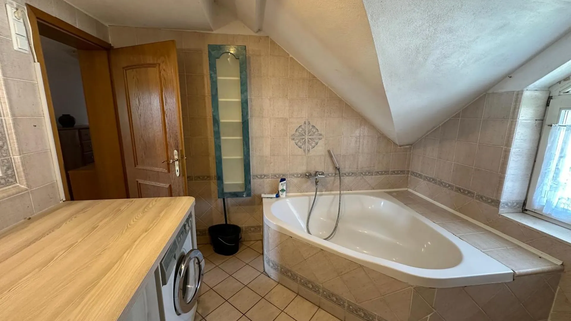 Homestay Rooms Adax With Huge Garden, Swimming Pool And Bbq Ljubljana